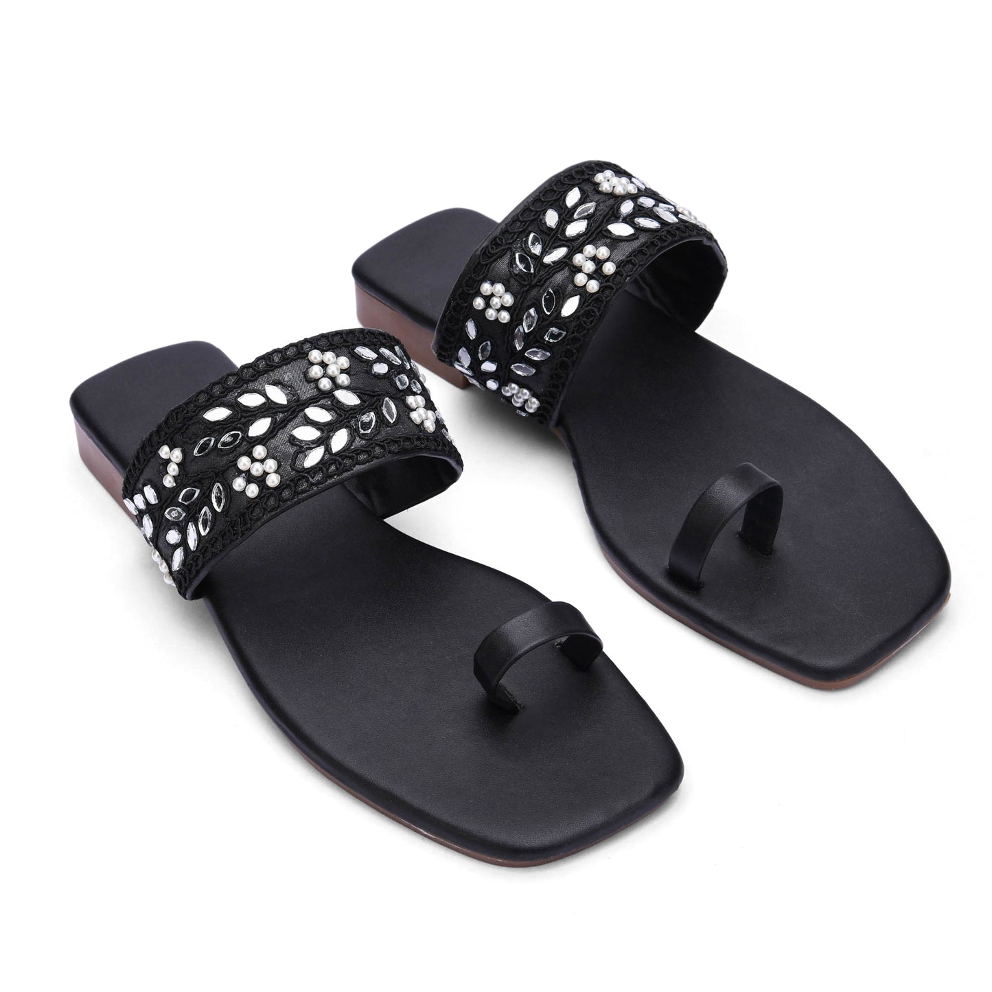RAVIS SparkToe Black Toe-Ring Ethnic Flats for Women