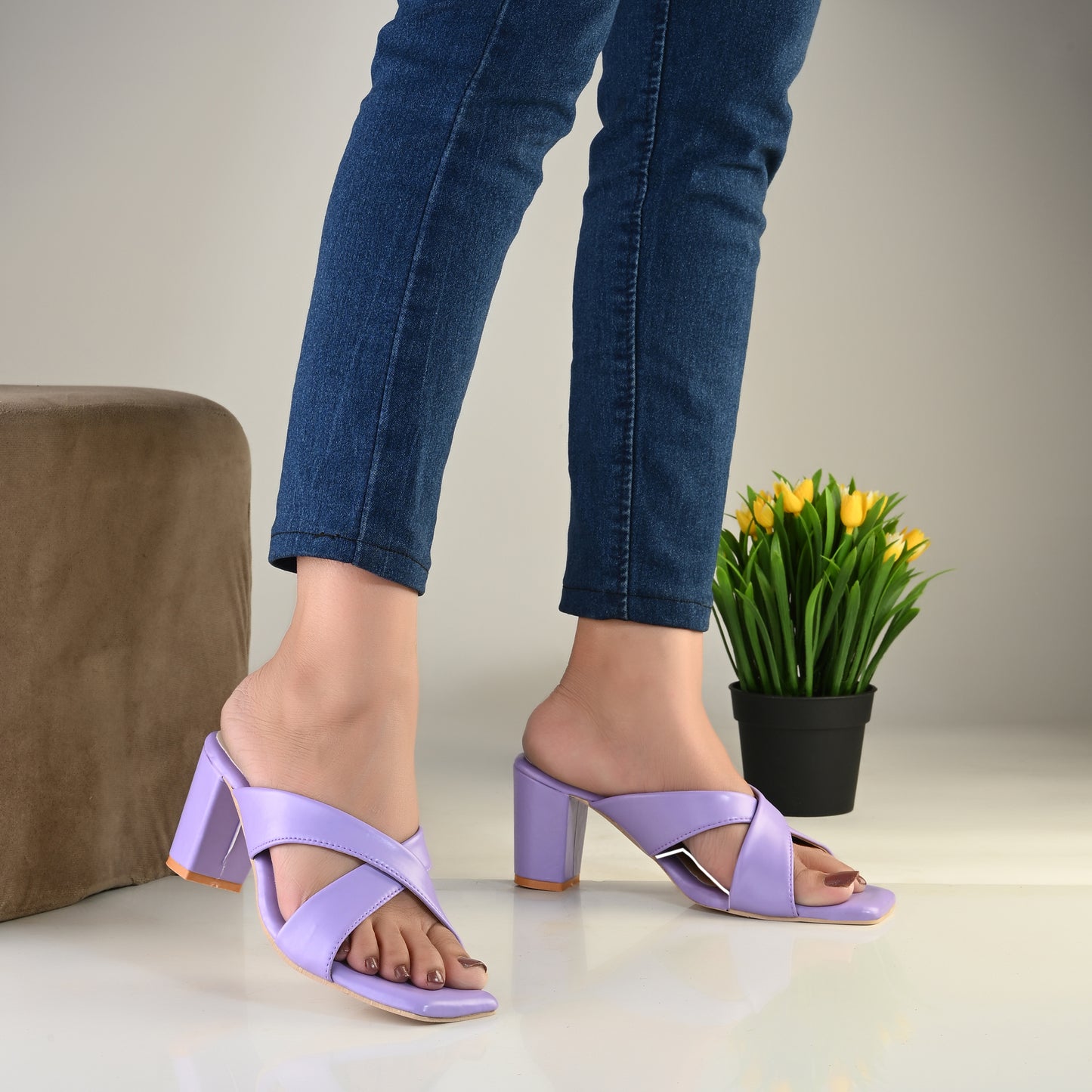 Ravis Cross-Strap Block Heels – Comfortable Slip-On Sandals for Women