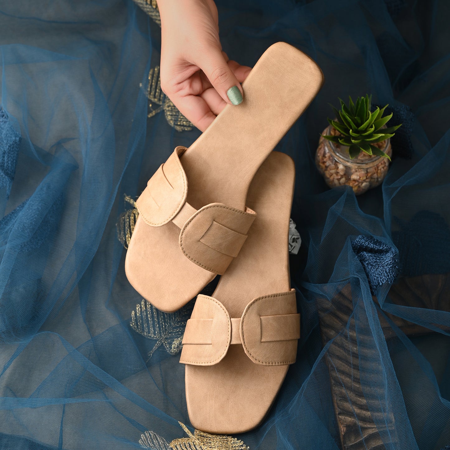 Ravis Minimal Toe-Ring Flat Slippers – Everyday Slip-On Comfort Sandals for Women