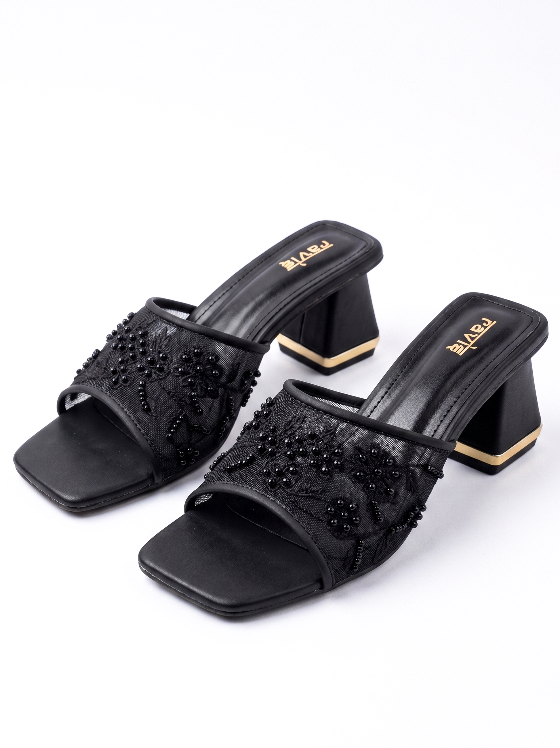 Black | Creative02