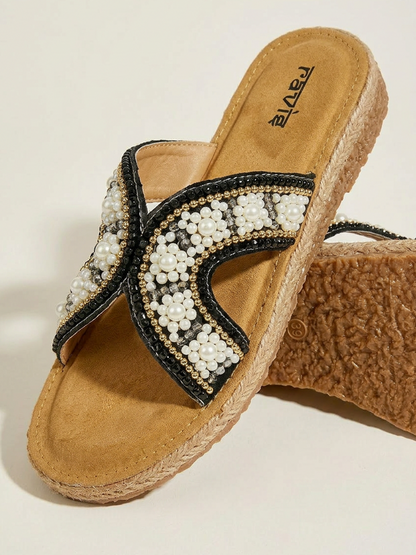 black Meets Style Slipper for Women Close Up Detail Ravis Footwear