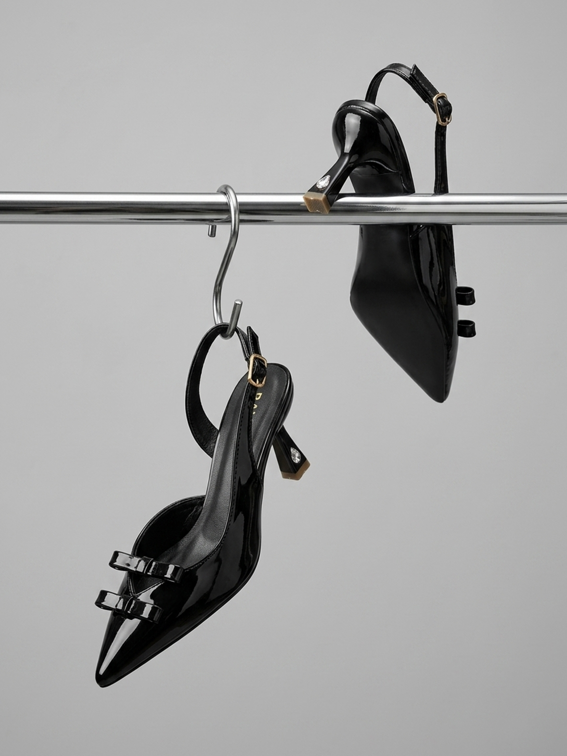 Black | Charm_Point_Heels