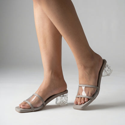 Ravis Clear heel