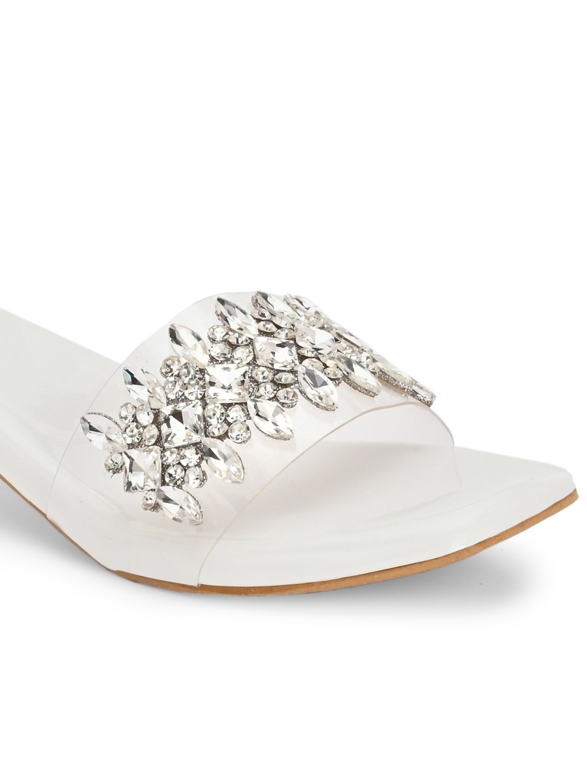 white | Ravis Attractive Shadi Vibes Heel