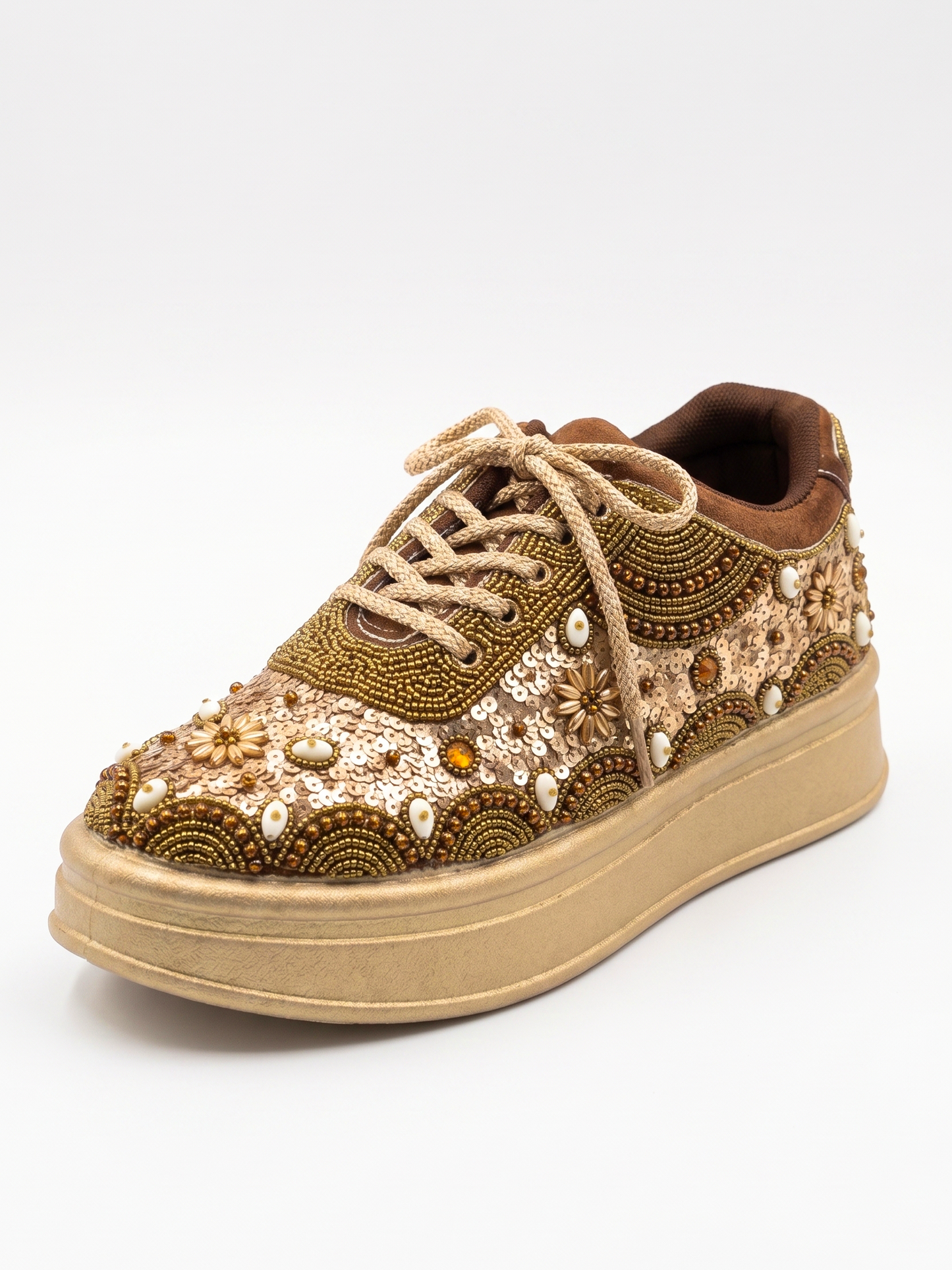 Golden | Creatve04