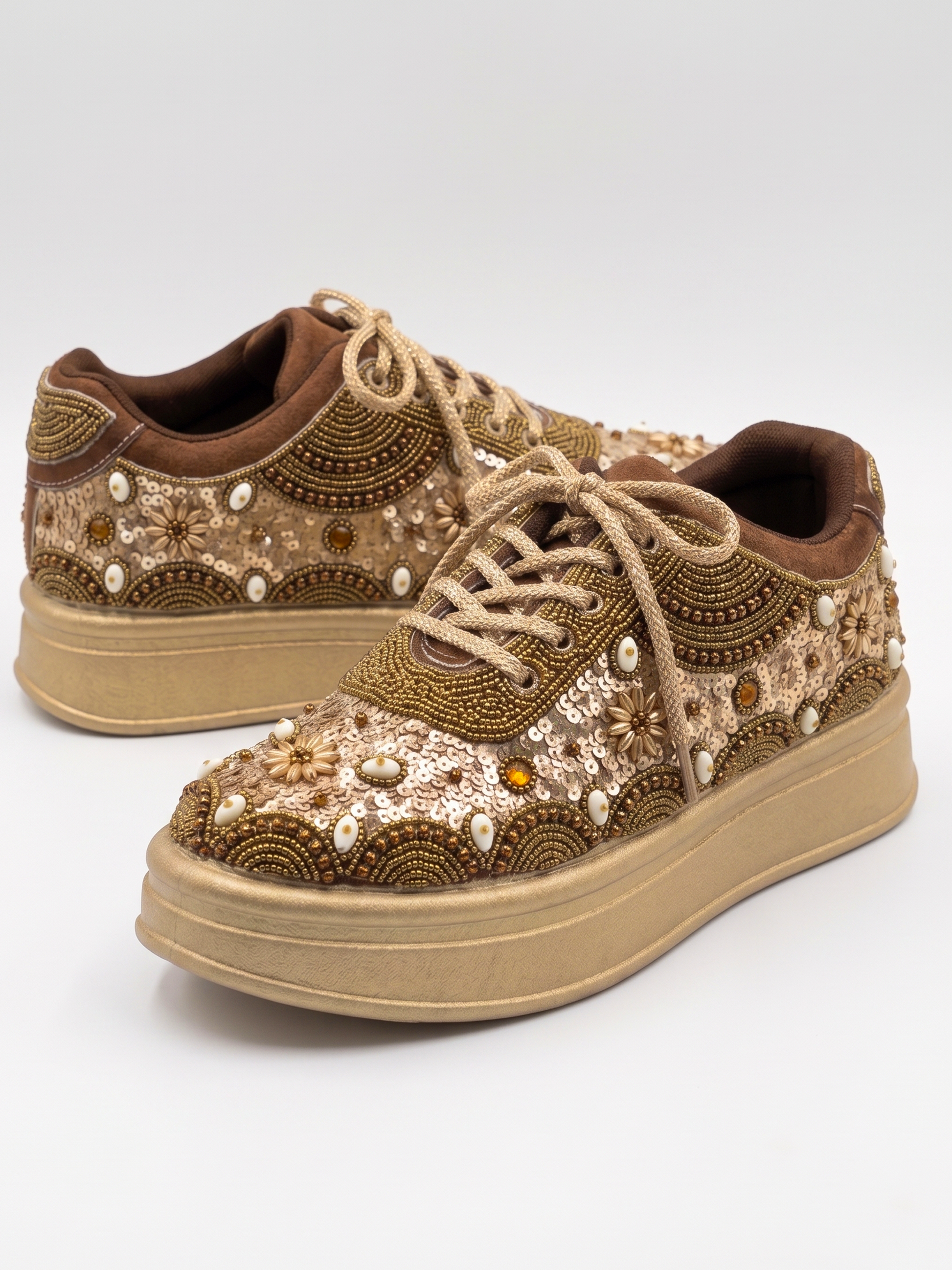 Golden | Creatve05
