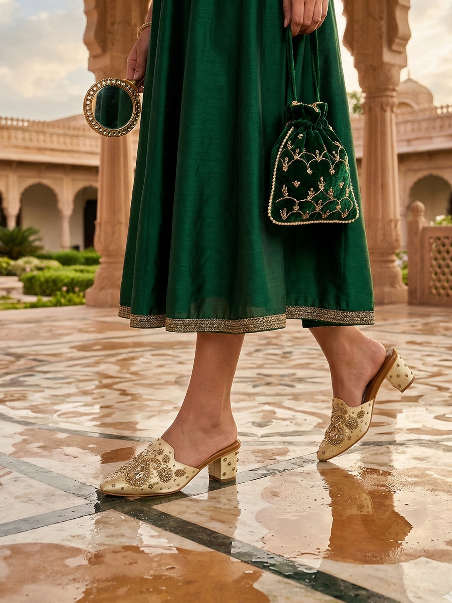 Ravis Handcrafted Heel Jutti