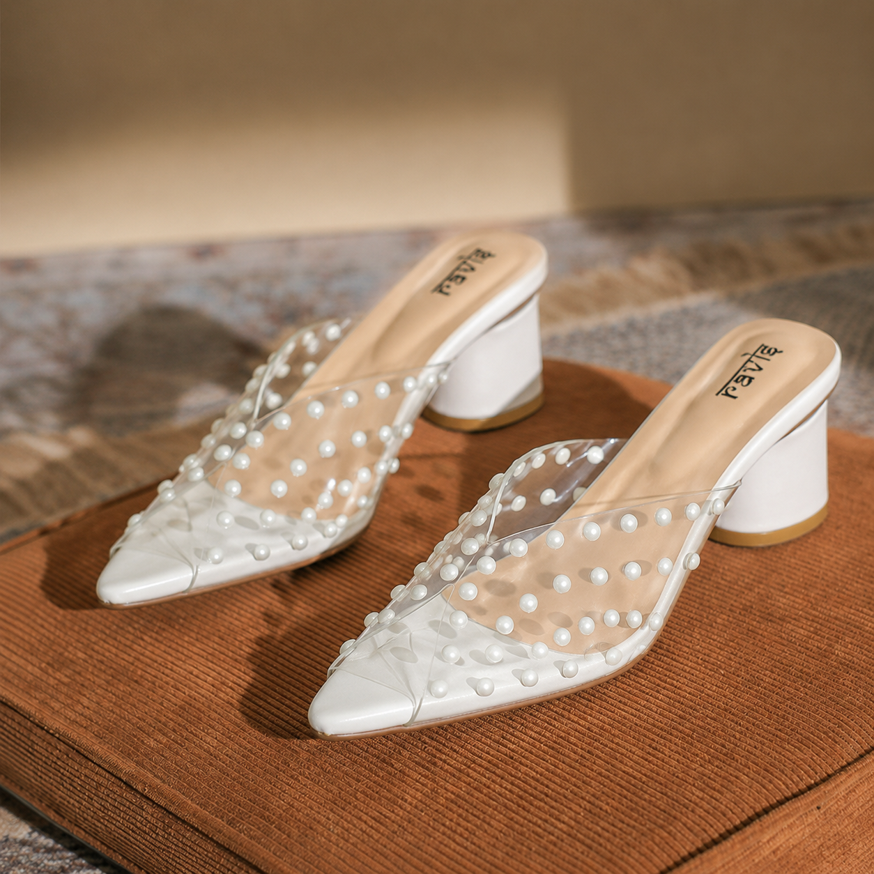 White | Pearl Veil heel02