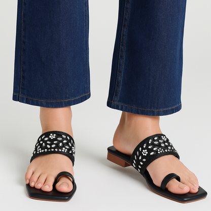 RAVIS SparkToe Black Toe-Ring Ethnic Flats for Women