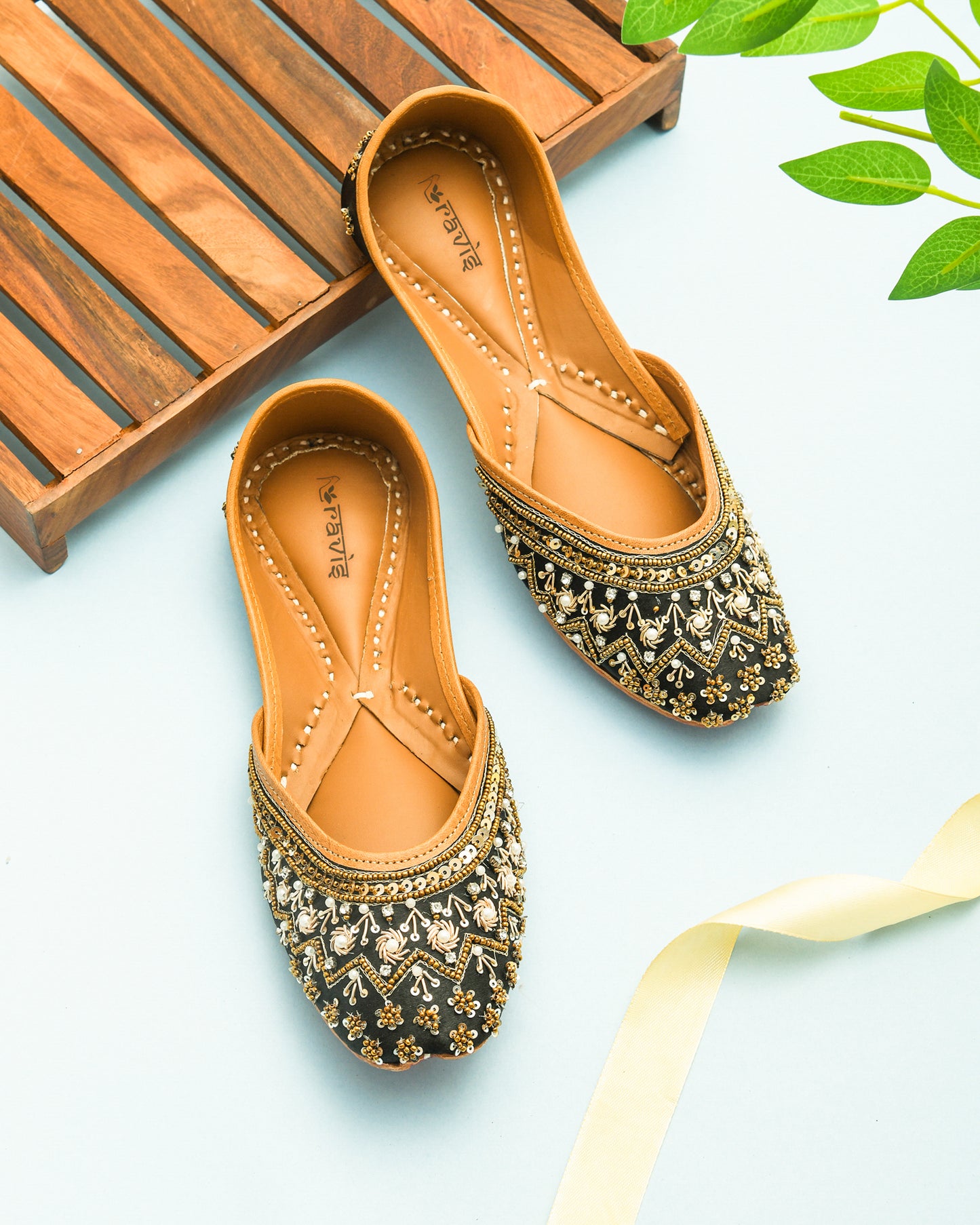 Handmade Work -Jutti