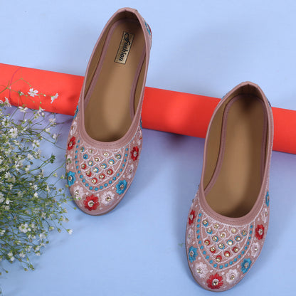 Ravis Embroidered Ethnic Flat Jutti – Traditional Floral Design for Women