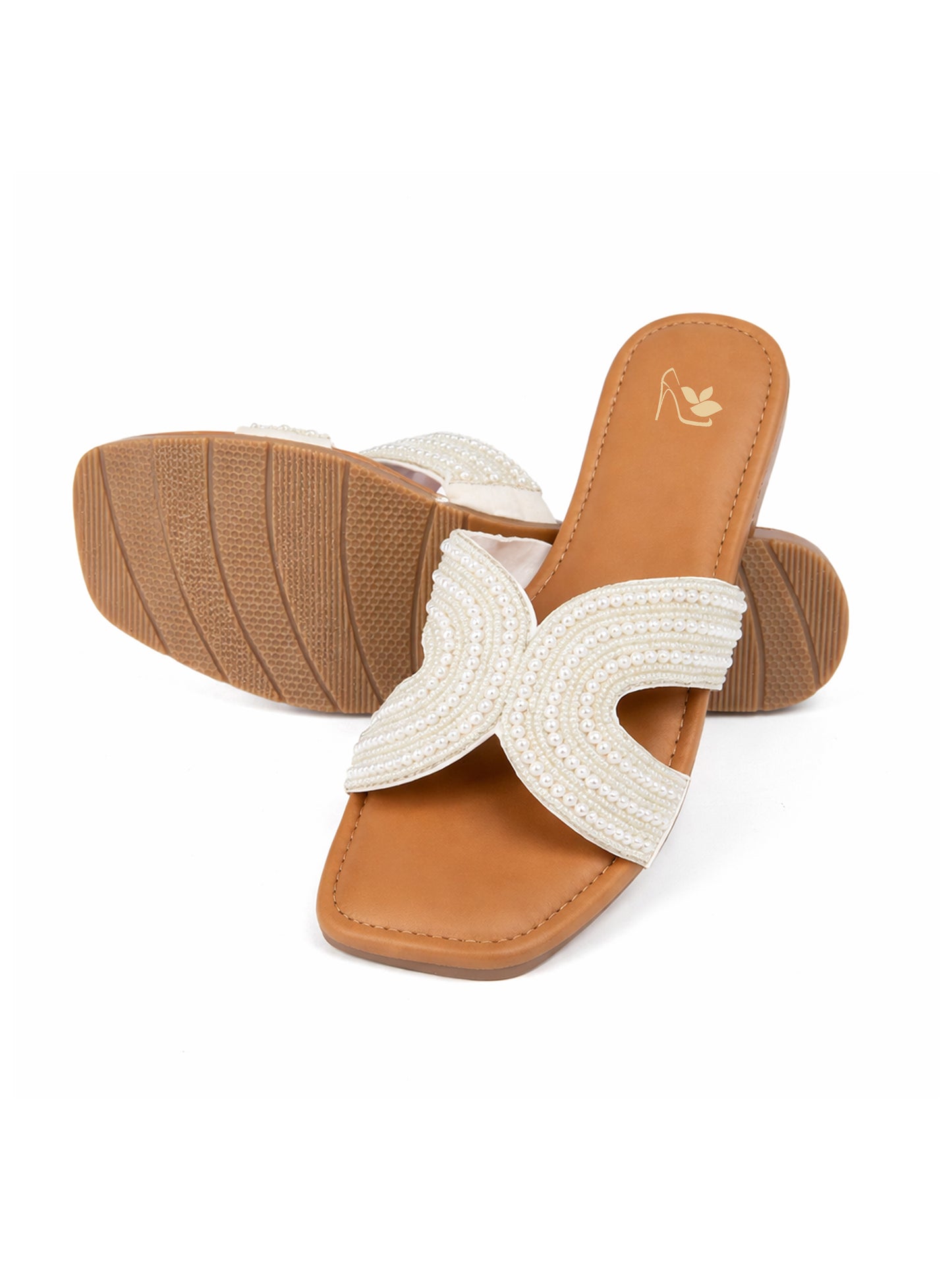 White Ravis White Sheshell Moti Beach Vibes Slipper for women - product view 4
